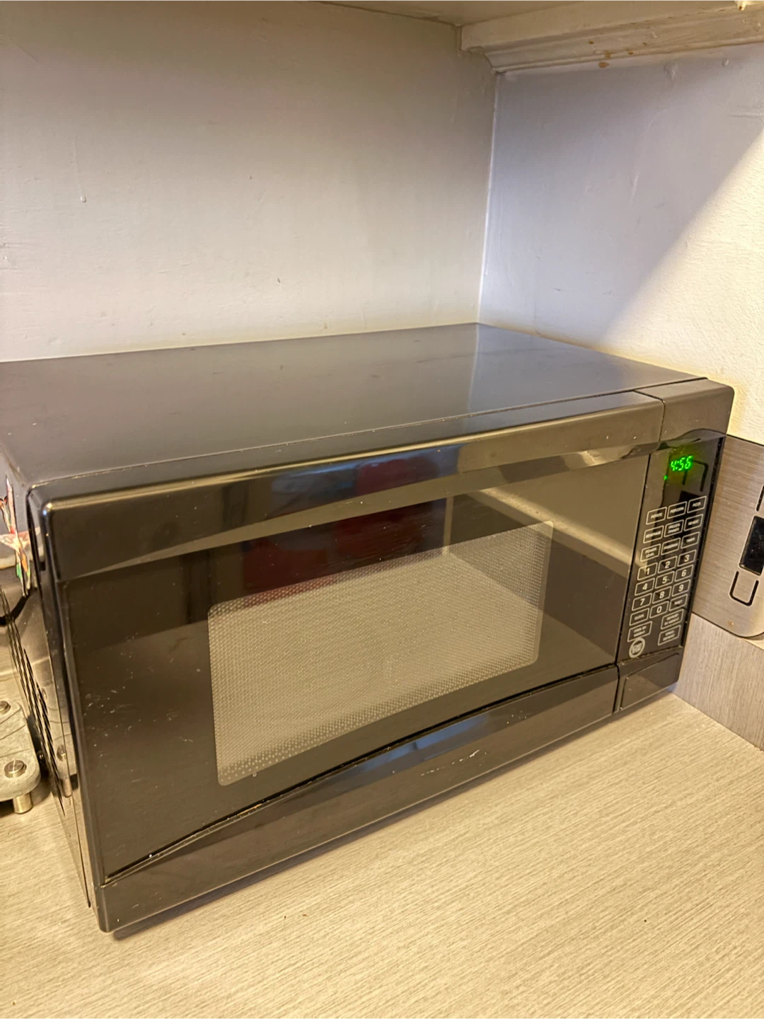 Black Countertop Microwave - photo 2