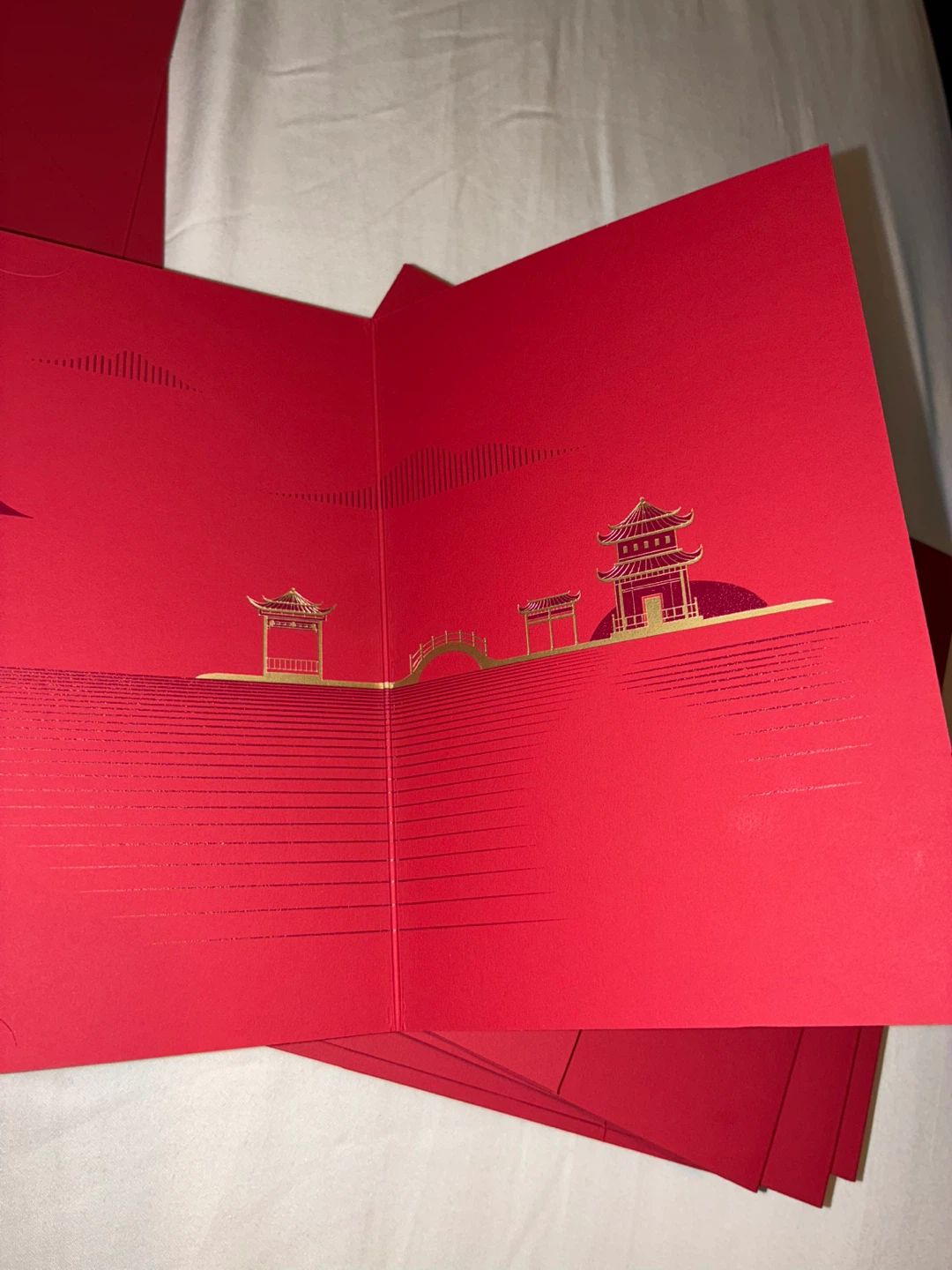 Cartier - Red Envelopes & Greeting Cards w/ White Inserts - photo 4