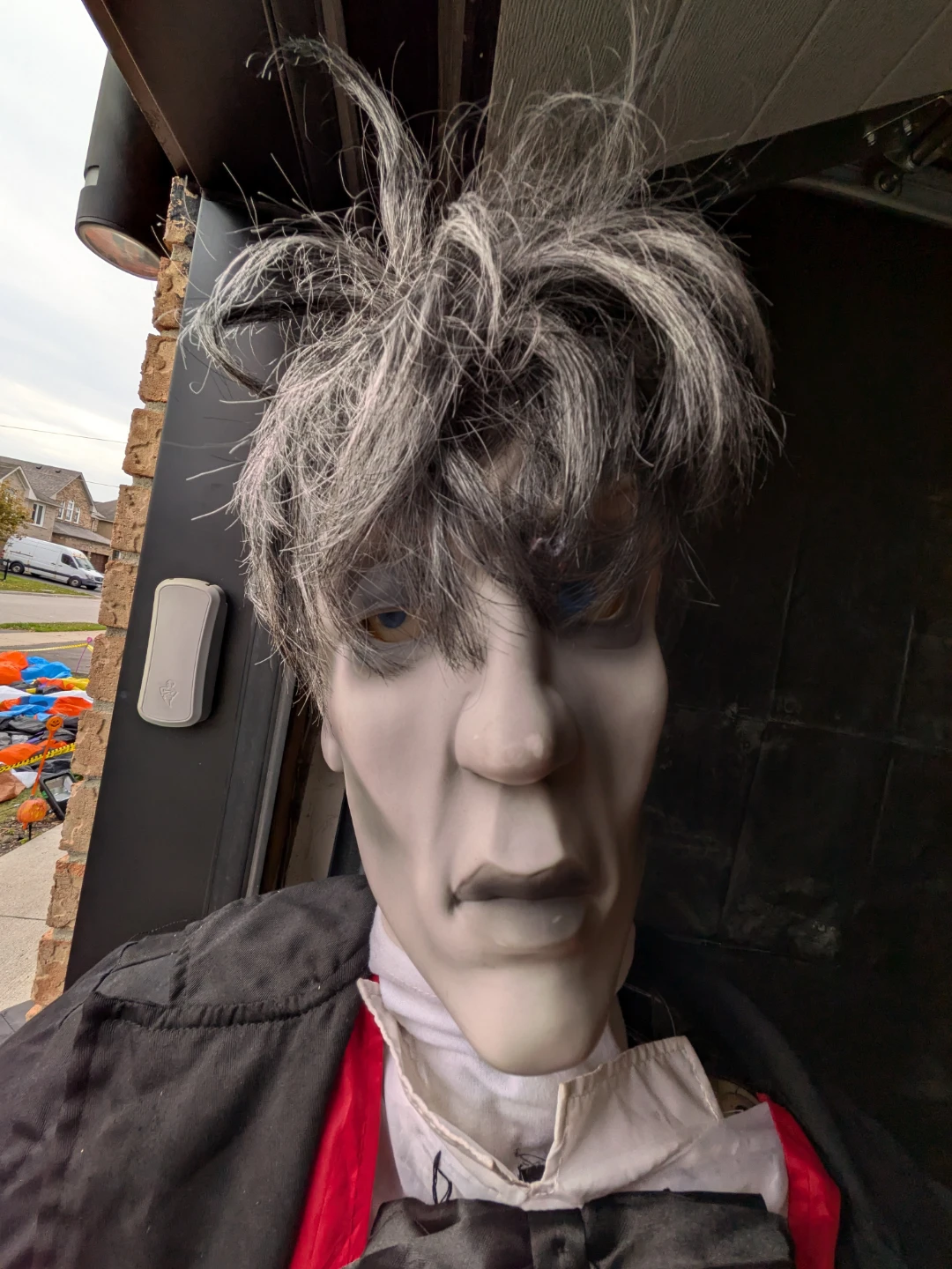 Animated Halloween Butler Decoration - photo 4