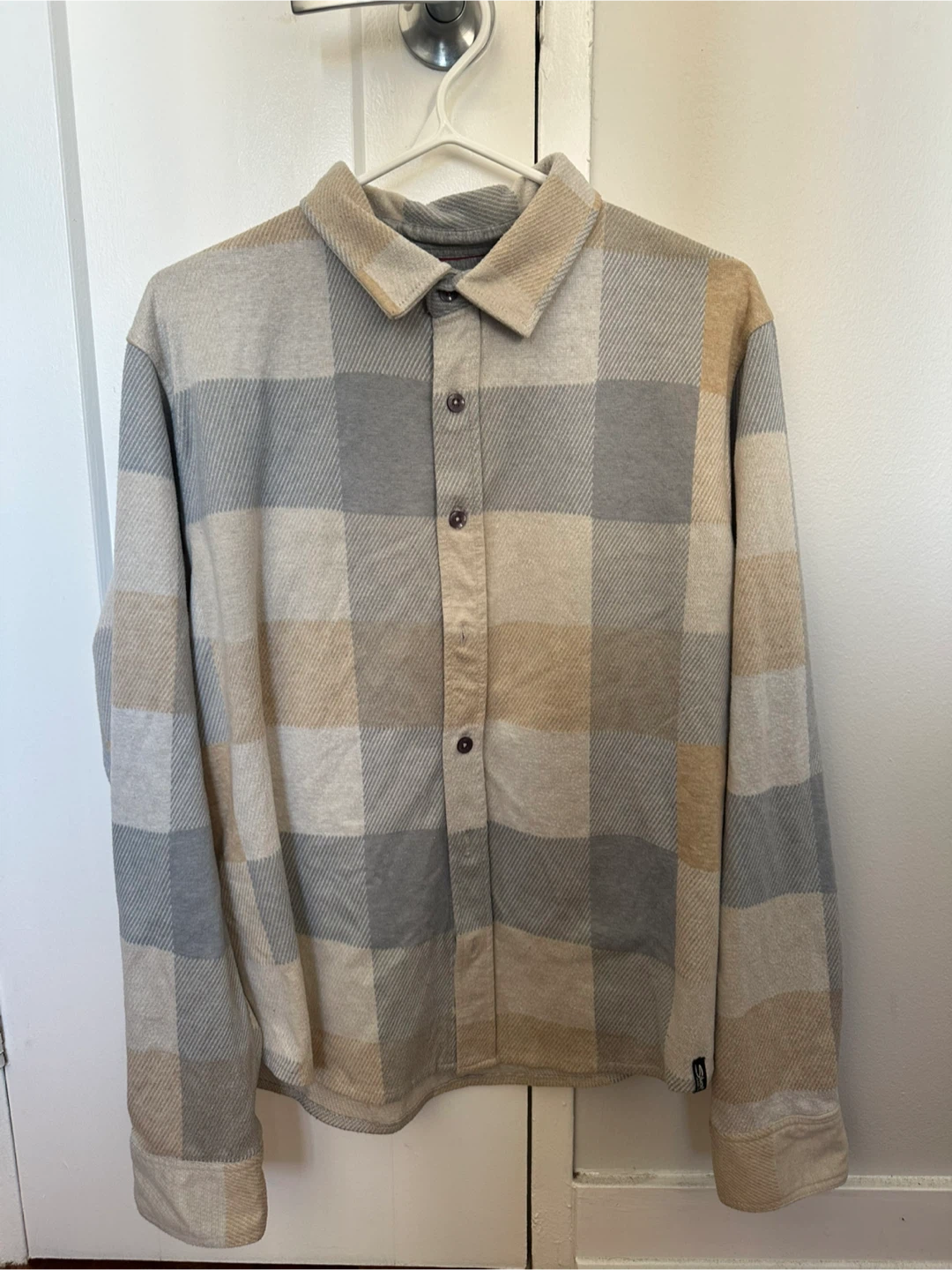 Men’s Shirts and Cardigans
