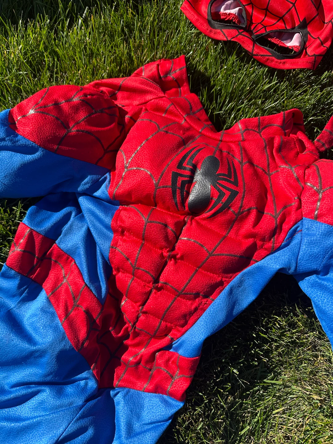 Disney Store Spider-Man Costume Size 5/6 - photo 2