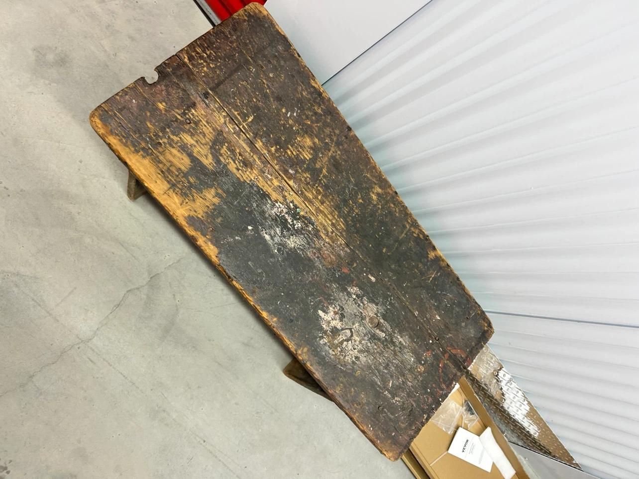 Free Rustic Table - photo 2