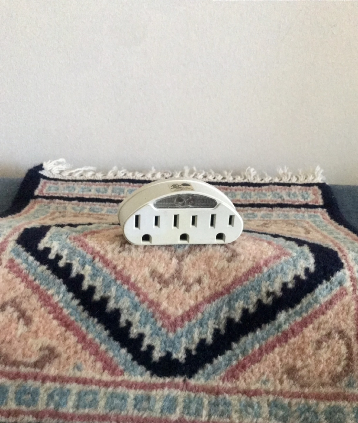 Plug - 3 spots *Trade for Extension Cord*
