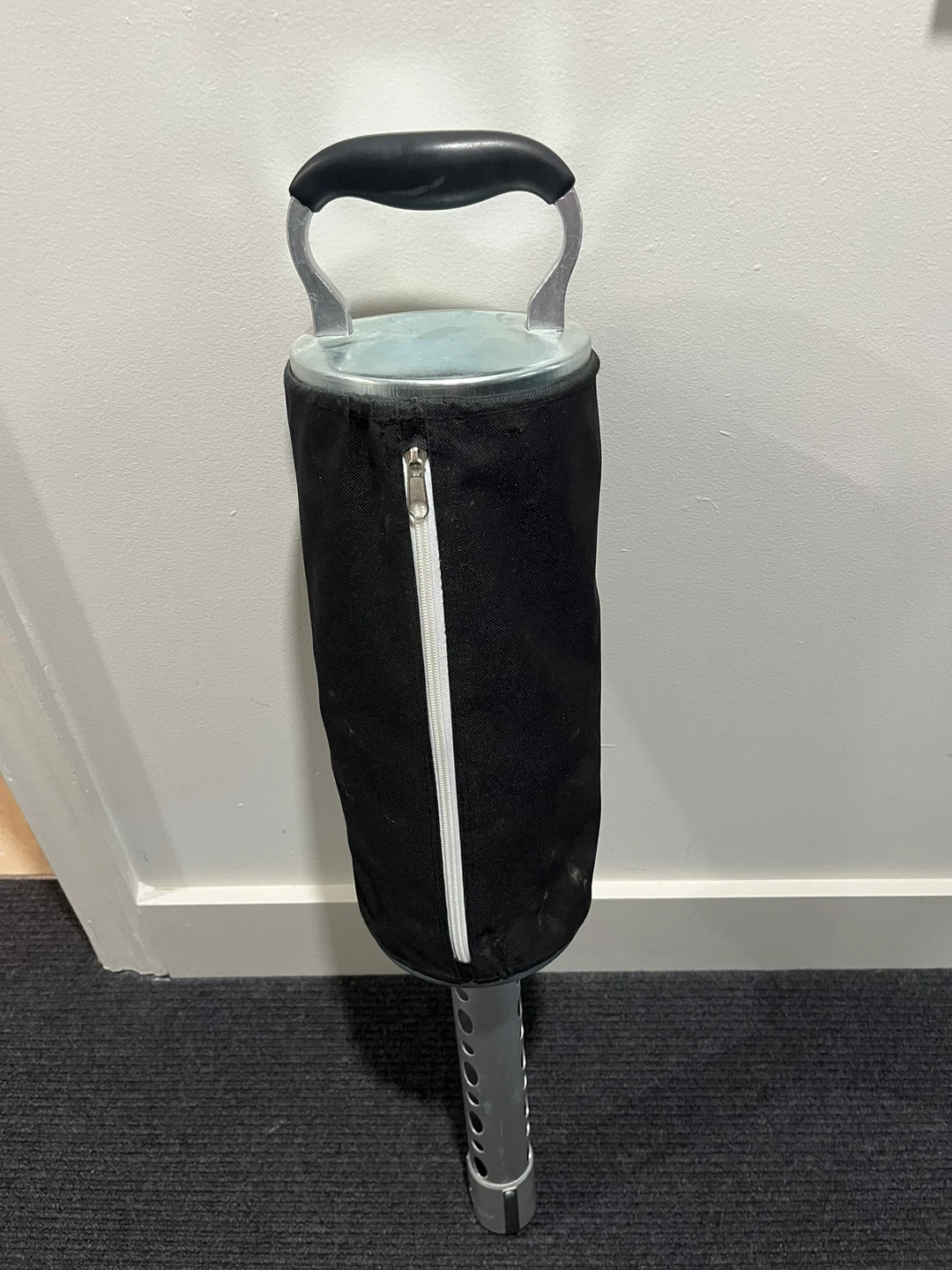 Golf Ball practice holder.