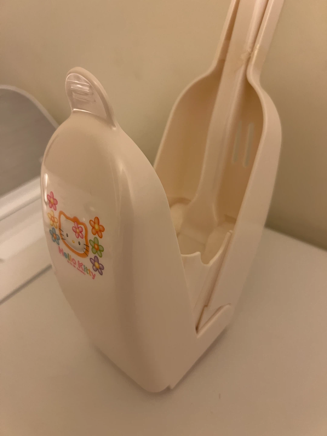 Sanrio Hello Kitty Toilet Brush and Holder - photo 2