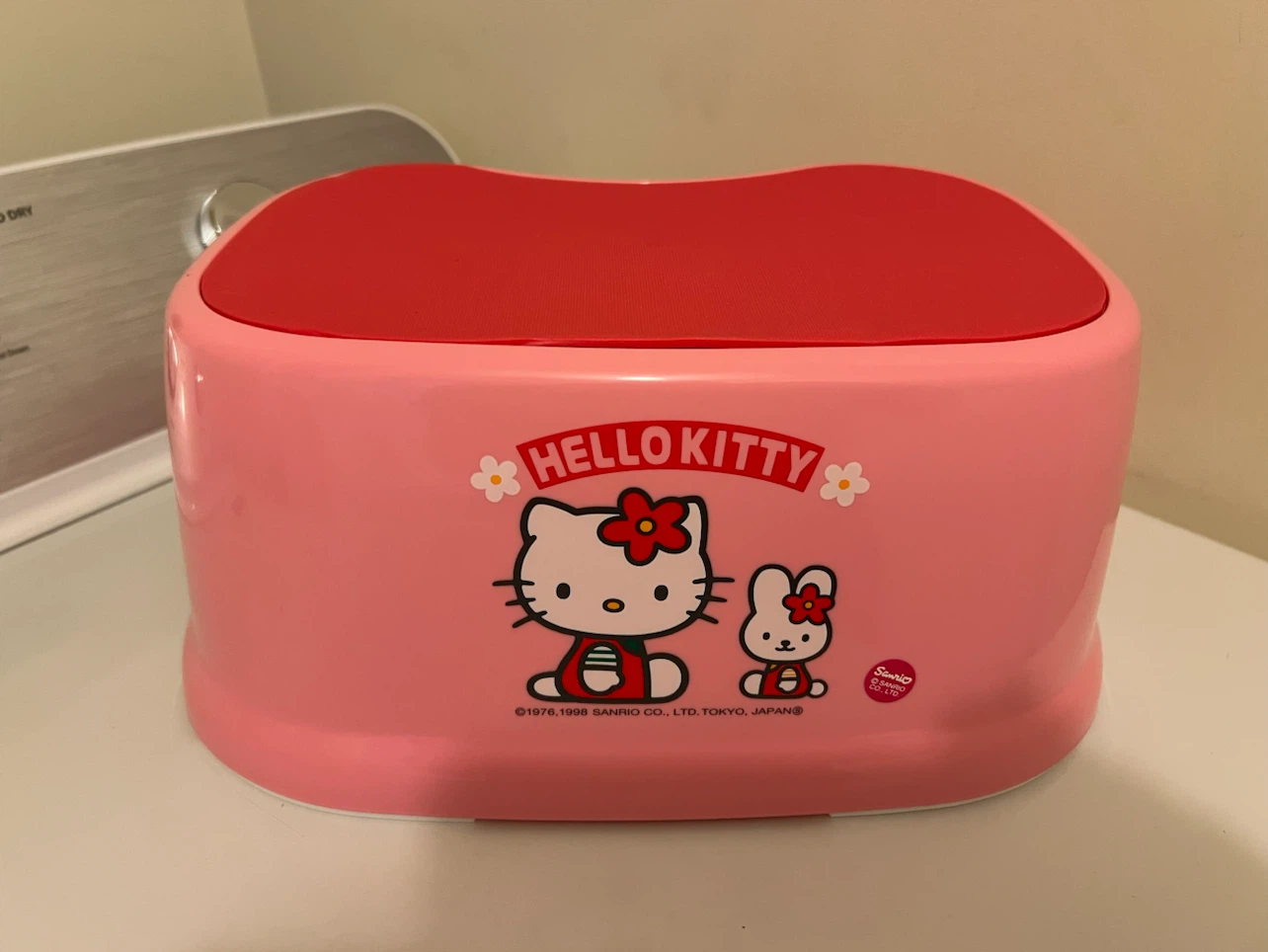 Hello Kitty Children's Step Stool