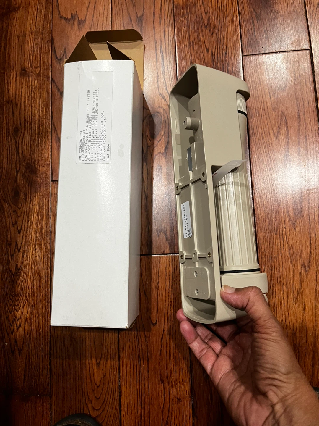 DME Corporation EF-1 Emergency Flashlight - photo 2