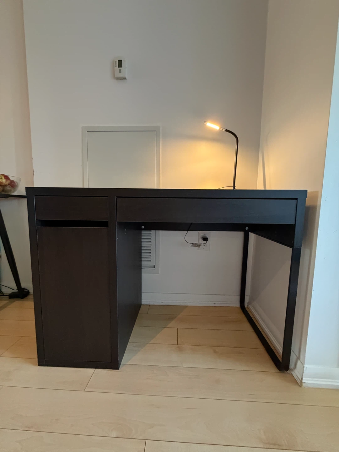 IKEA MICKE Desk in Black-Brown - photo 2
