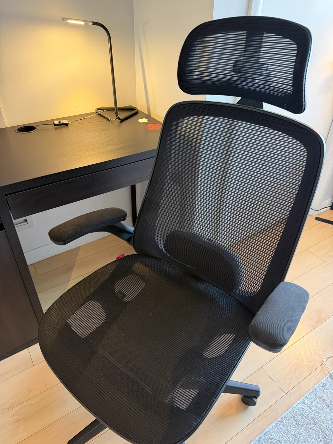 Black Ergonomic Mesh Office Chair