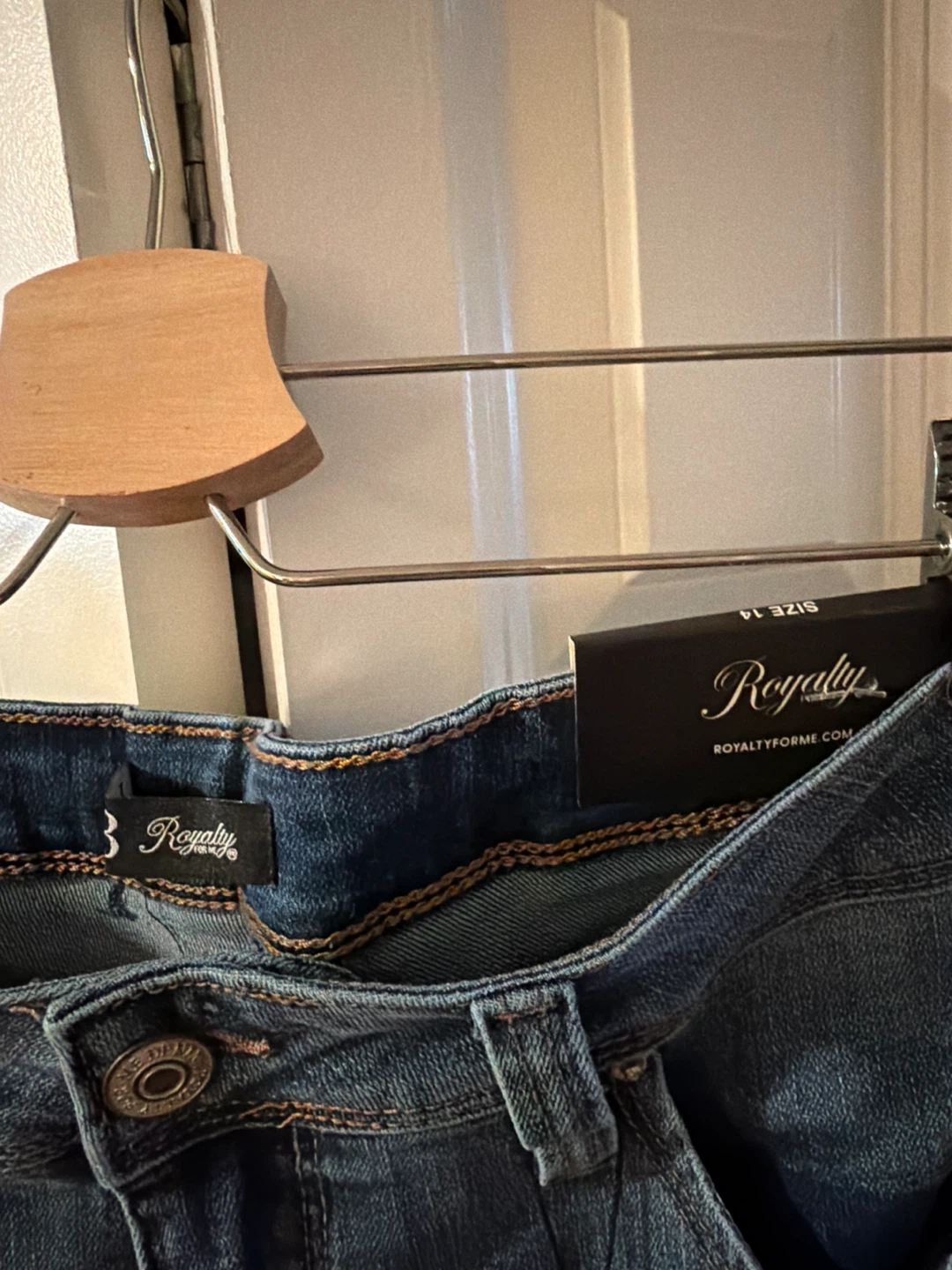 BNWT Royalty for Me WBB Jeans Size 14 - photo 5