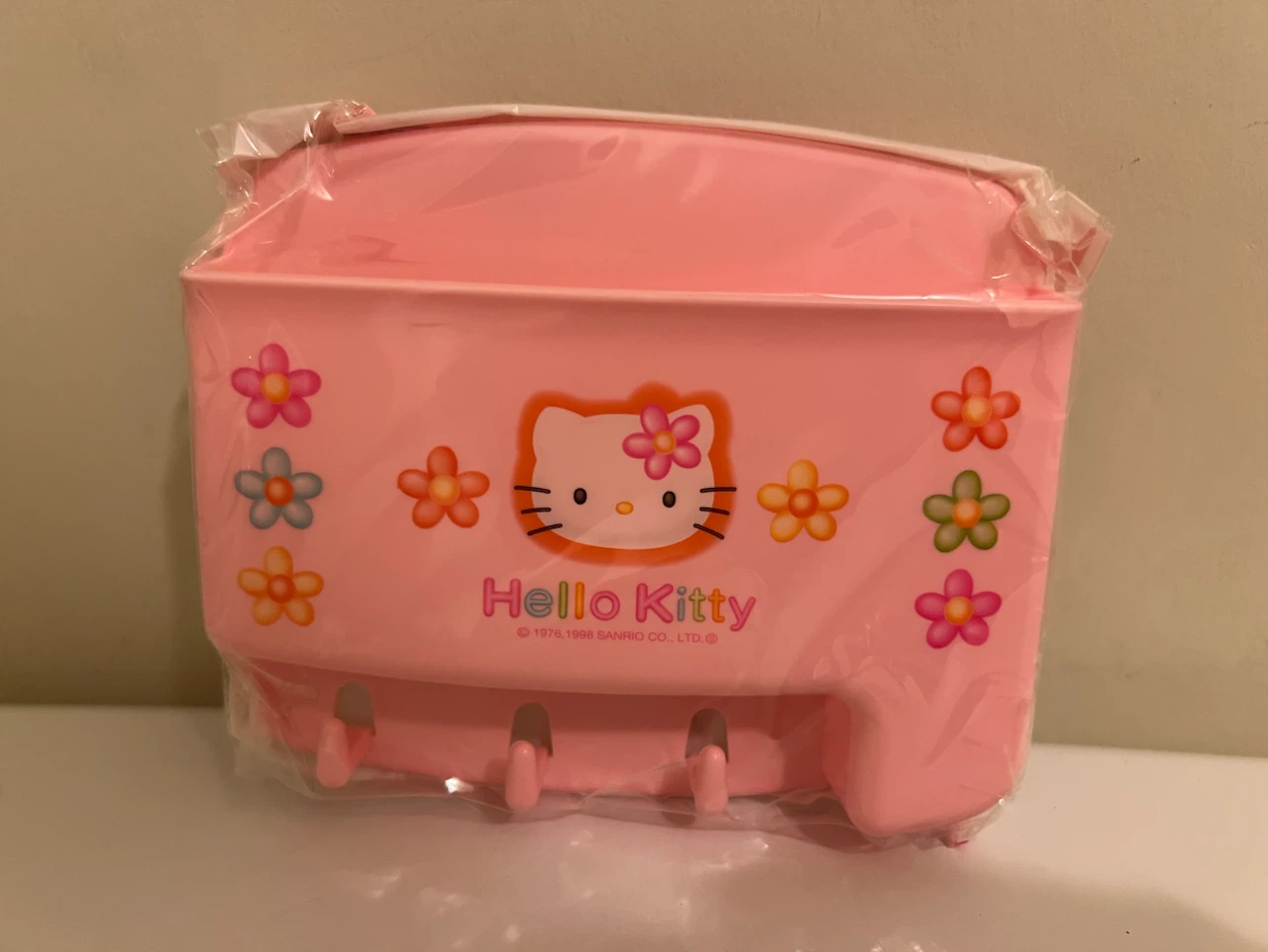 Hello Kitty Magnetic Storage Hook