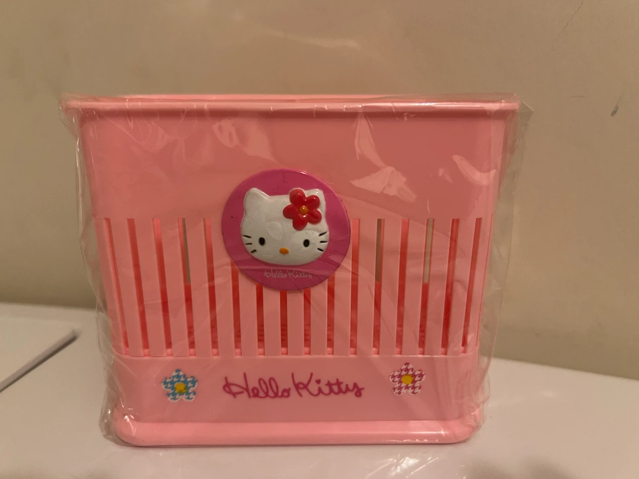 Hello Kitty Pink Plastic Organizer