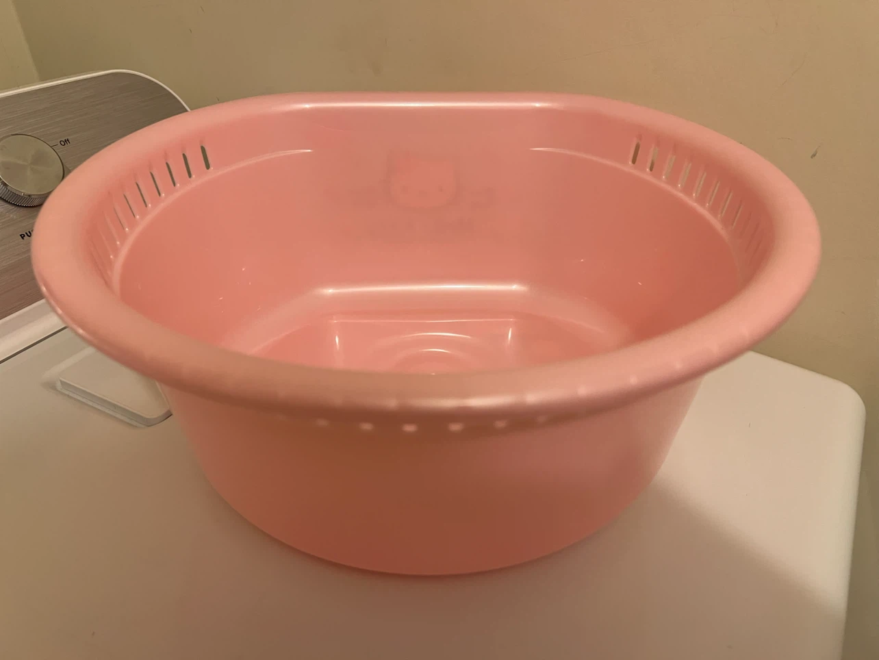 Hello Kitty Pink Wash Basin - photo 2