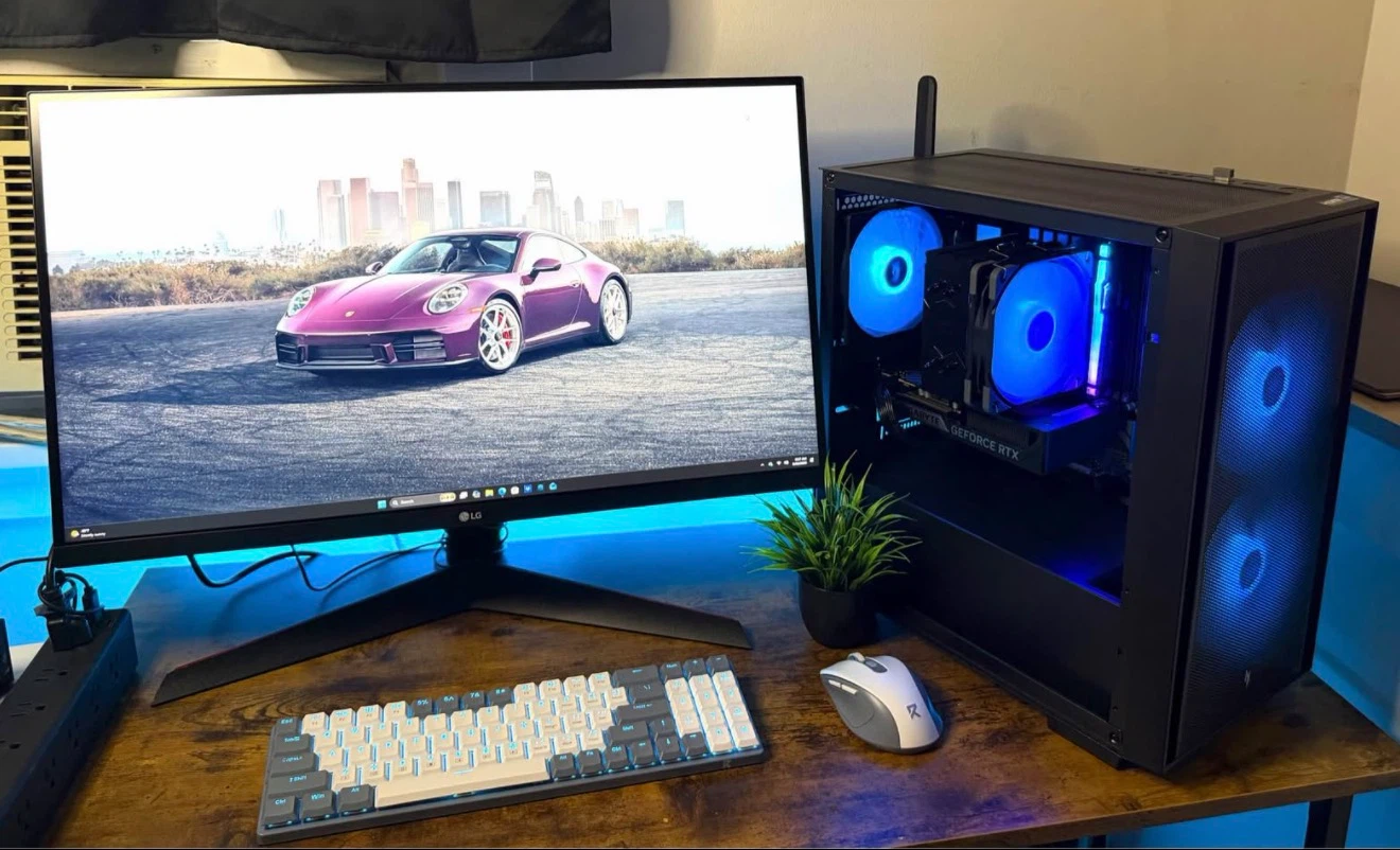 Gaming Desktop Computer with Gigabyte GeForce RTX 5060 - photo 2