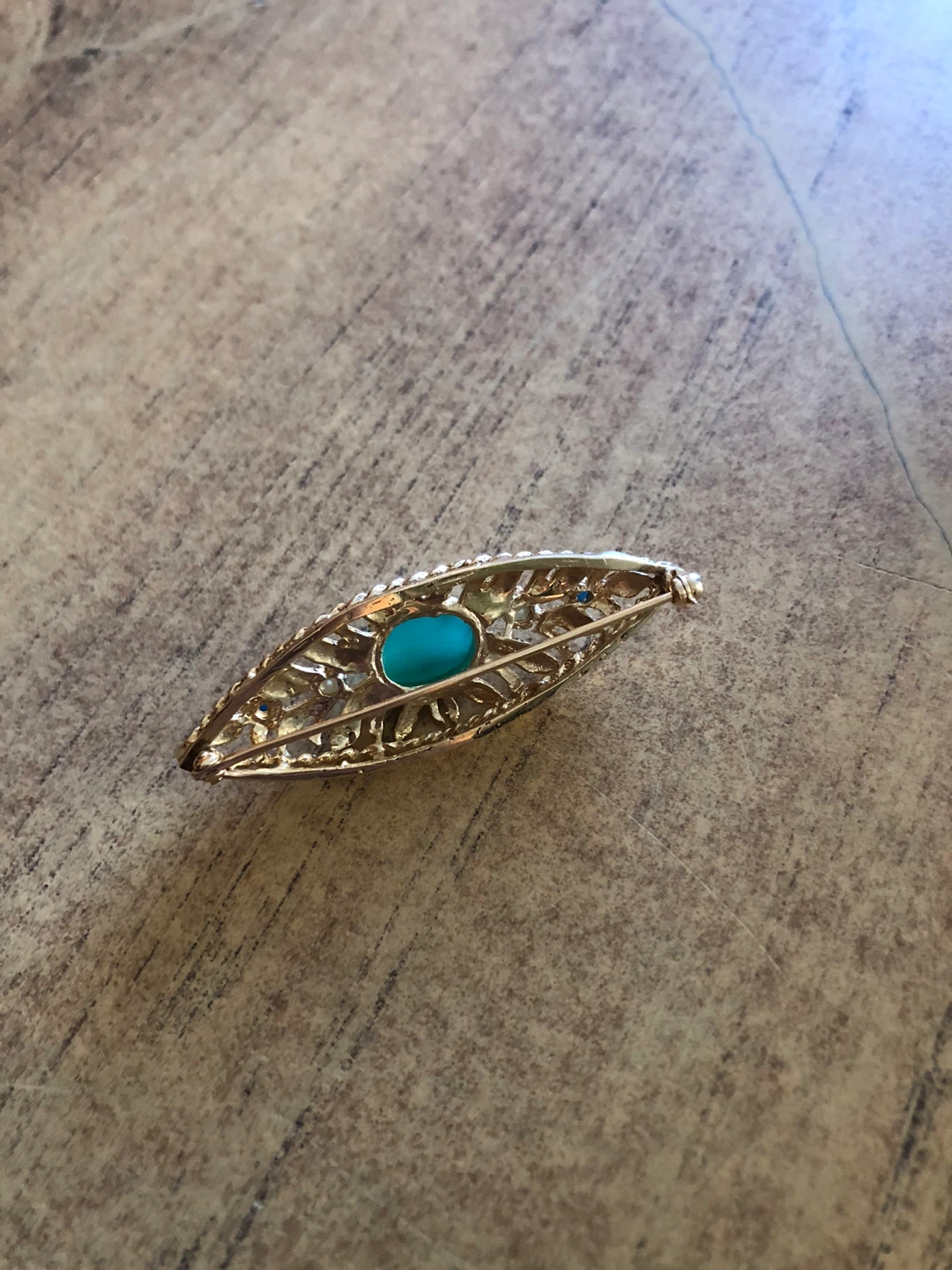 Vintage Gold-Tone Leaf Brooch with Stones - photo 2