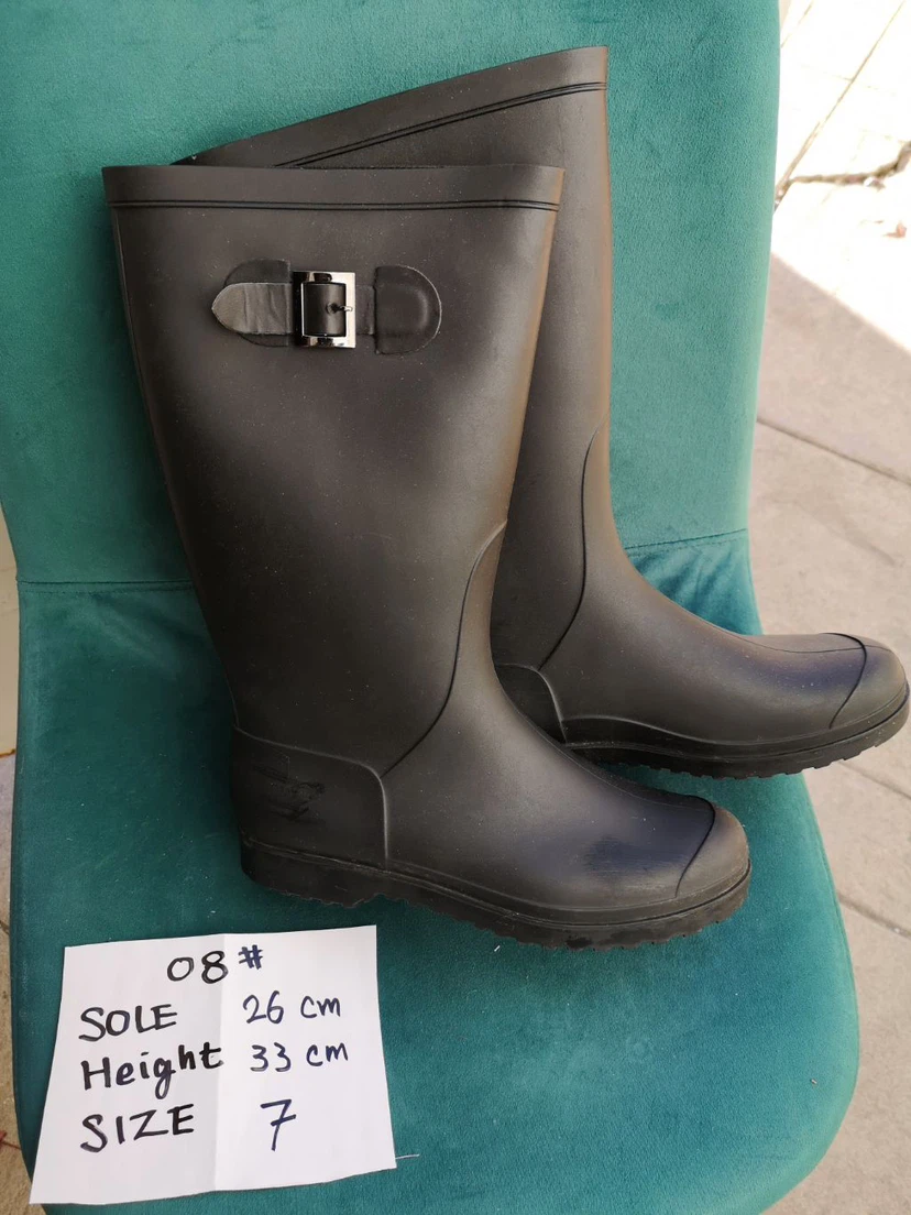 Black Rubber Rain Boots Size 7