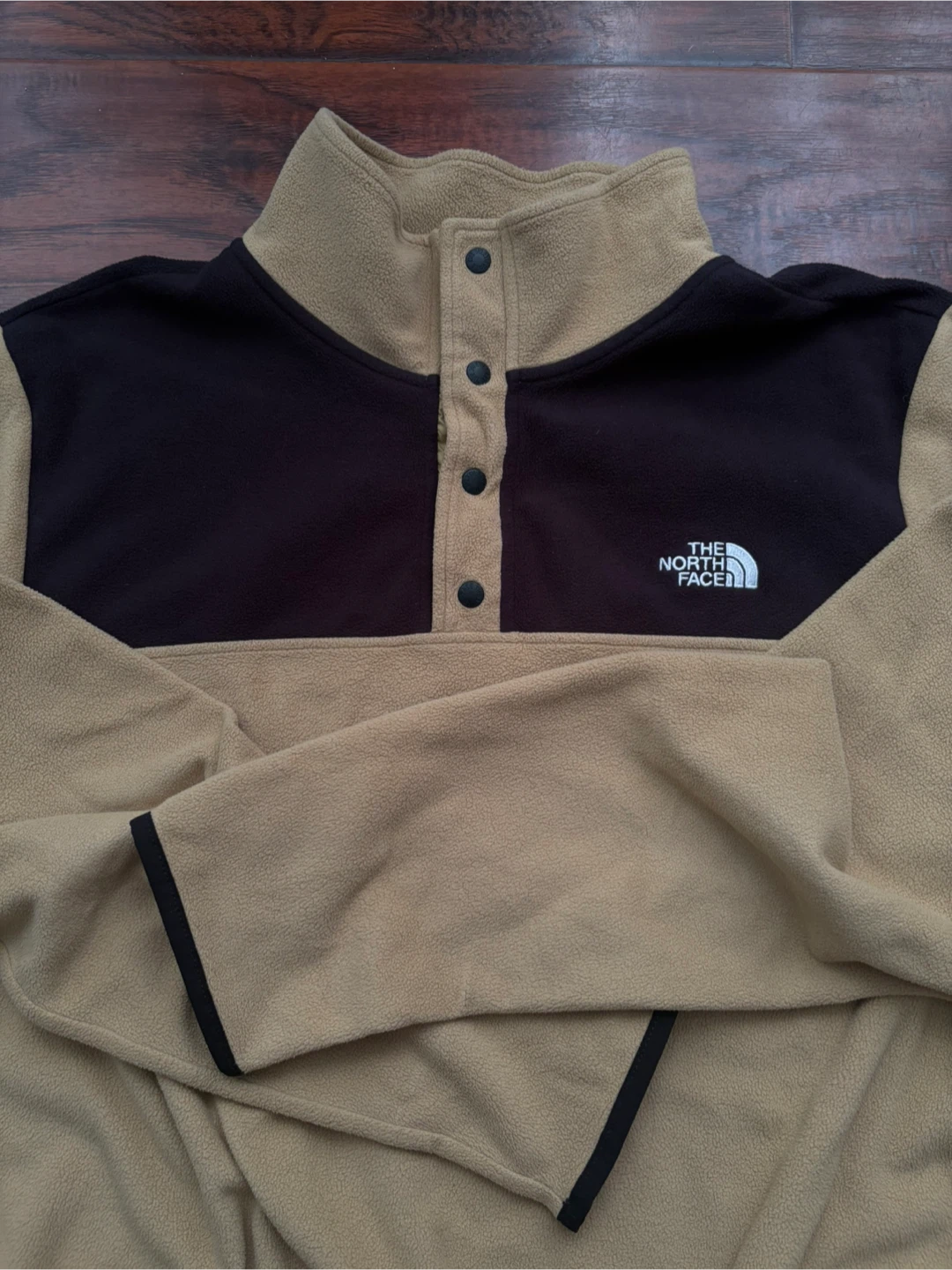 The North Face TNF quarter snap fleece top L