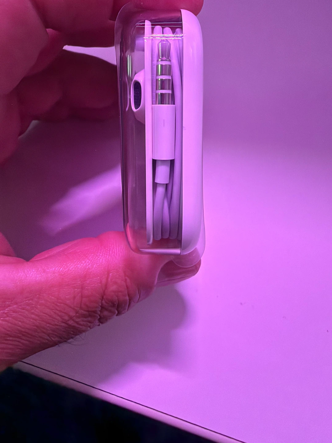 Apple EarPods with 3.5mm Headphone Plug - photo 3