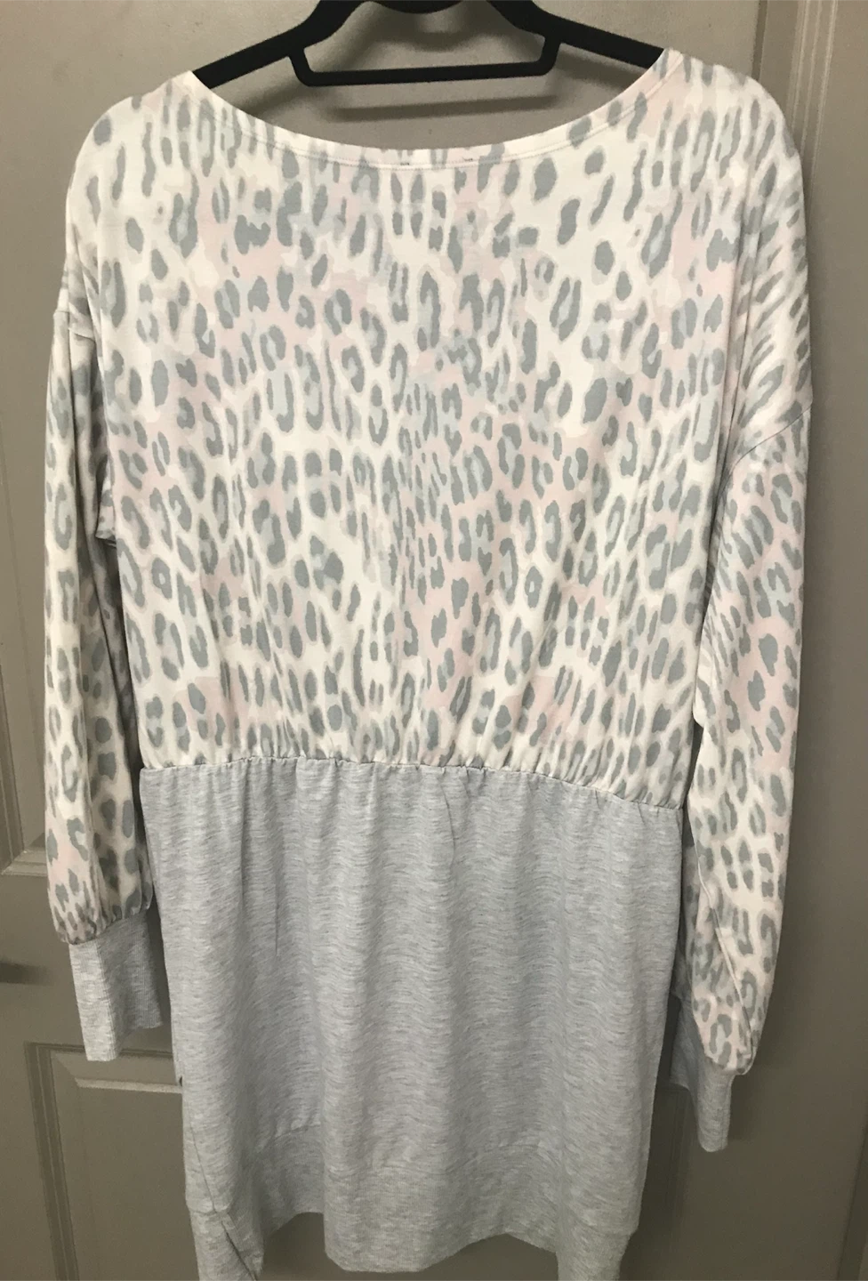 Venus Women’s Off Neck Animal Top - XL - photo 4