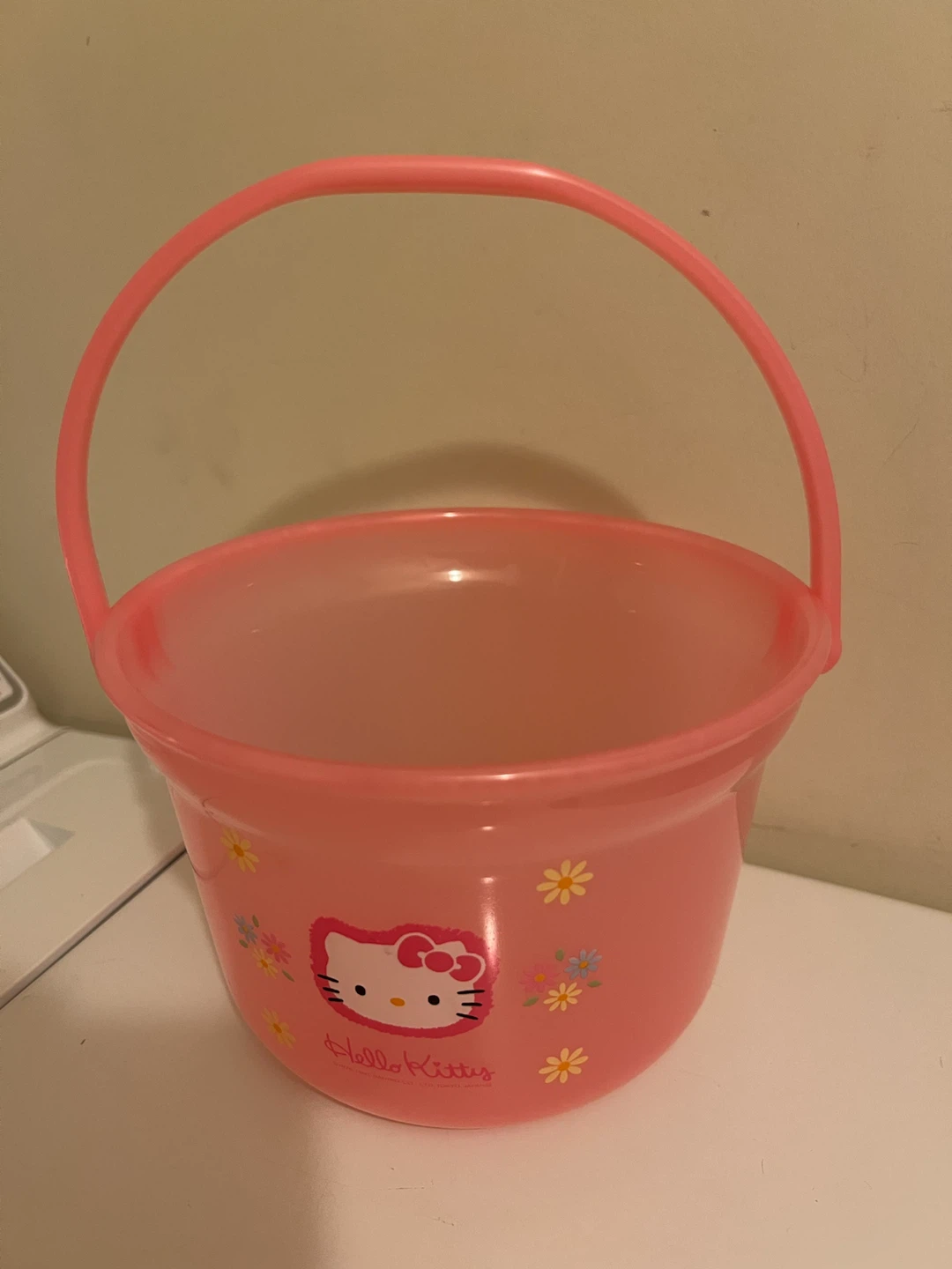 Sanrio Hello Kitty Plastic Bucket