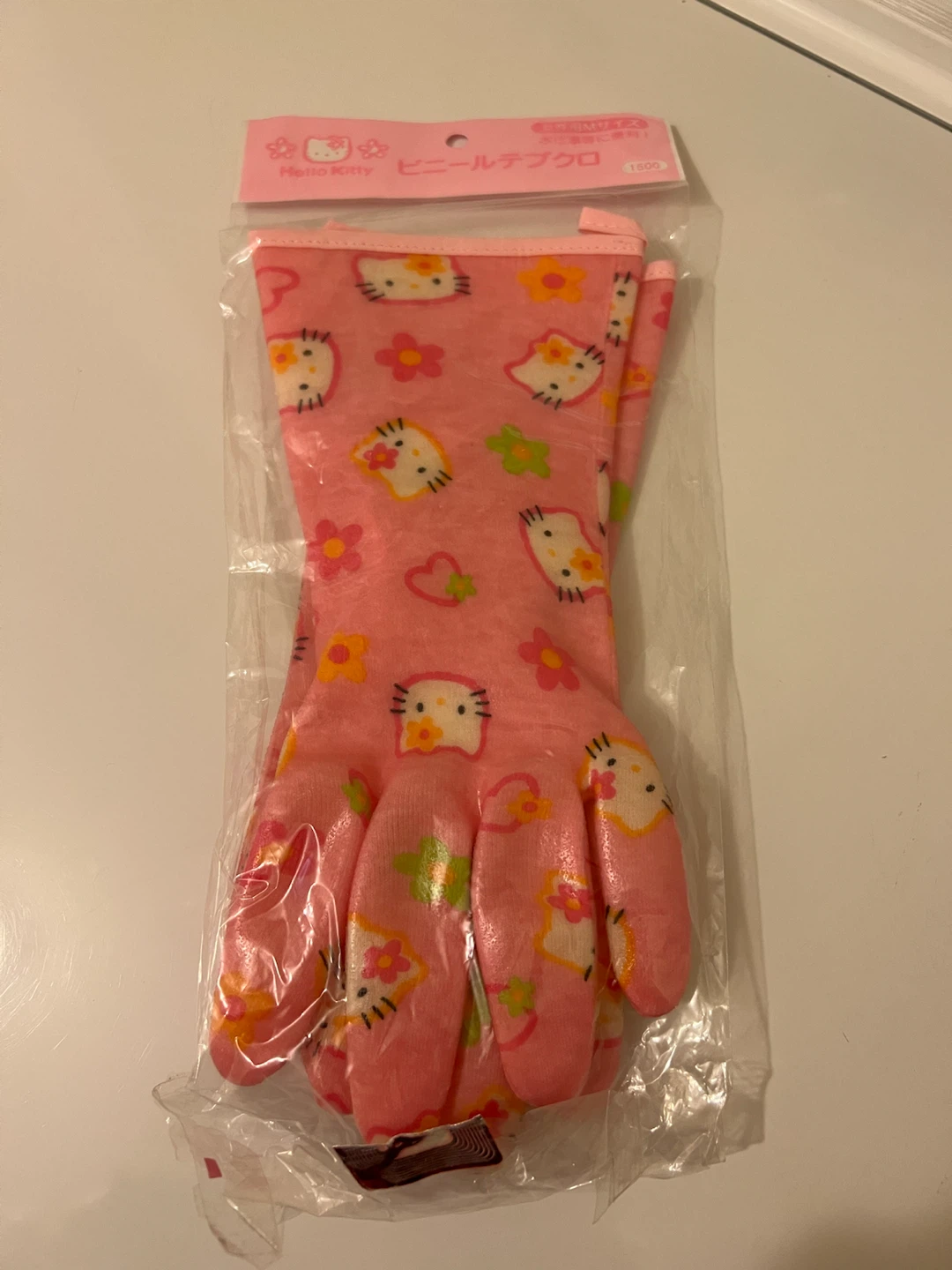 New Hello Kitty Rubber Cleaning Gloves