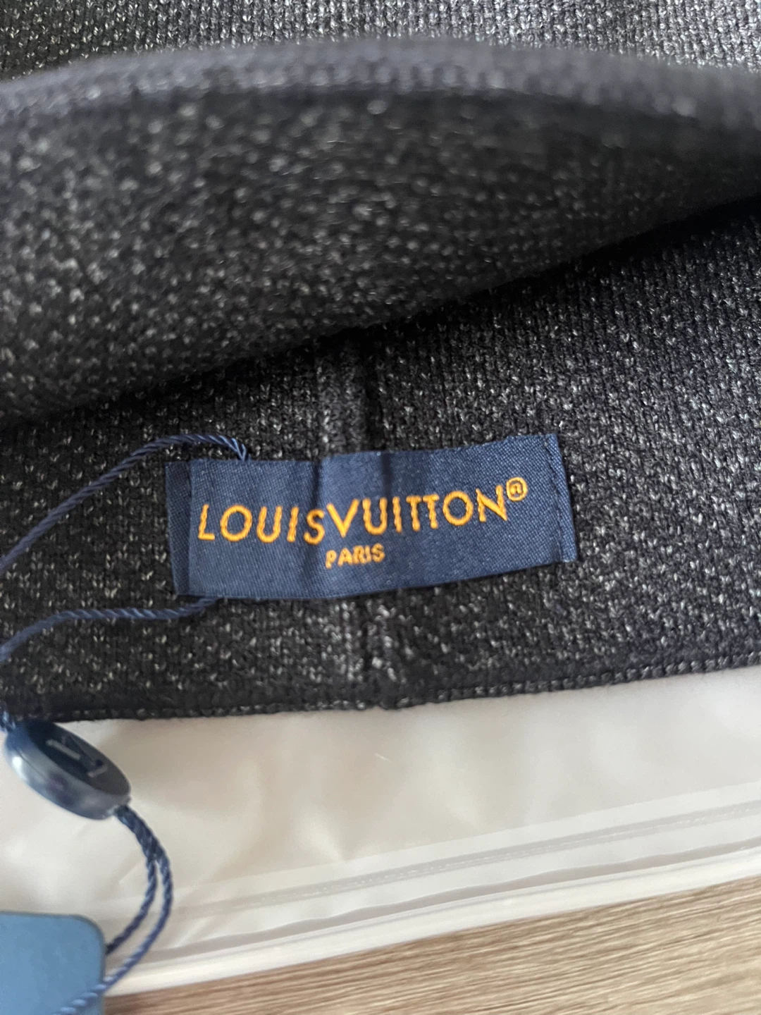 Louis Vuitton beanies - photo 2