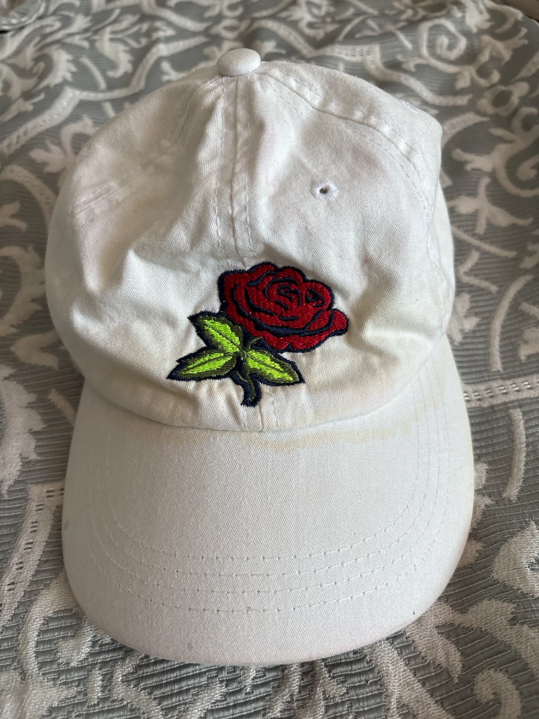White Rose Embroidered Baseball Cap