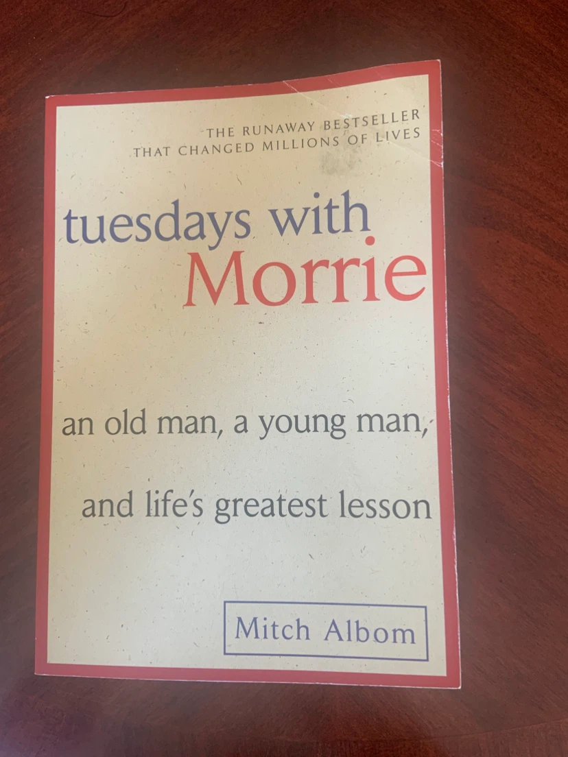 Tuesdays with Morrie by Mitch Albom - photo 2