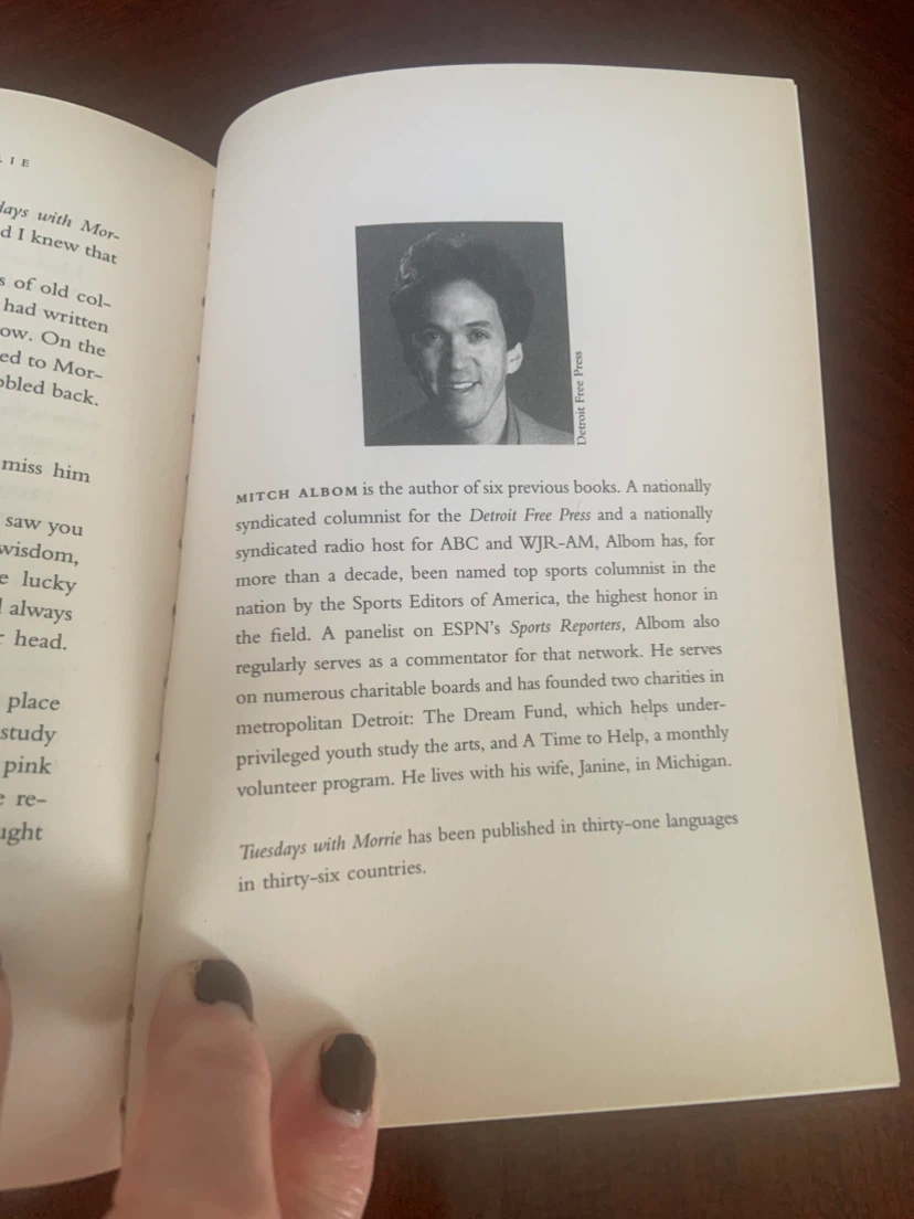 Tuesdays with Morrie by Mitch Albom - photo 5