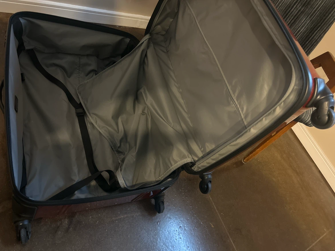 Tumi Hardside Luggage - photo 3