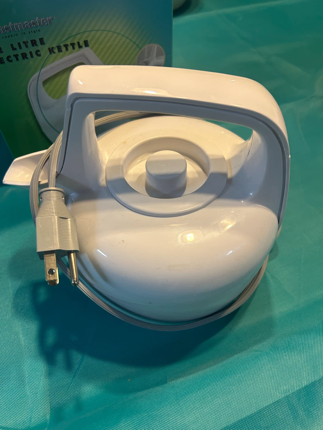 Toastmaster 1.2 Litre Electric Kettle - photo 2