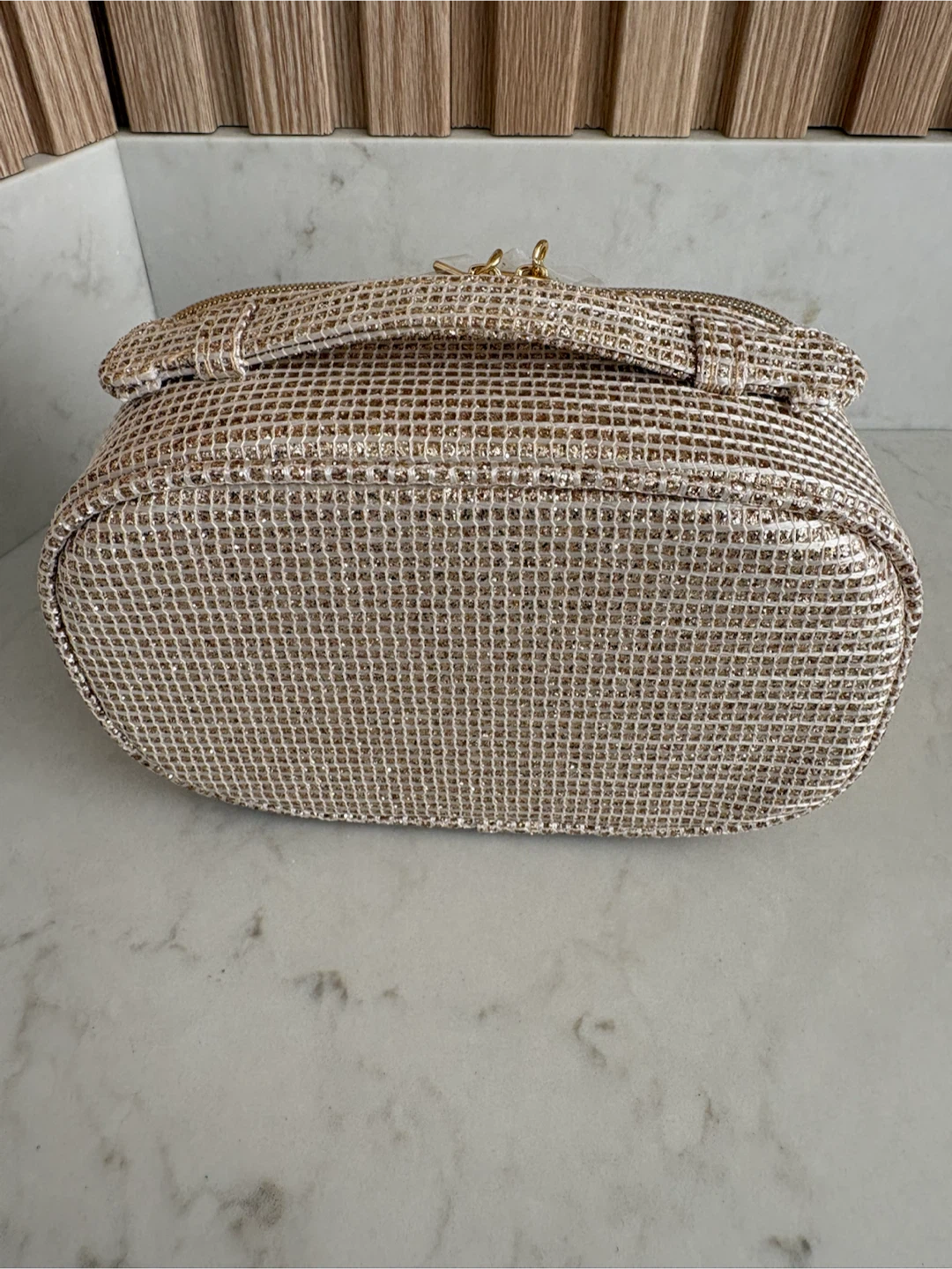 Christian Dior Gold Glitter Cosmetic Pouch - photo 2