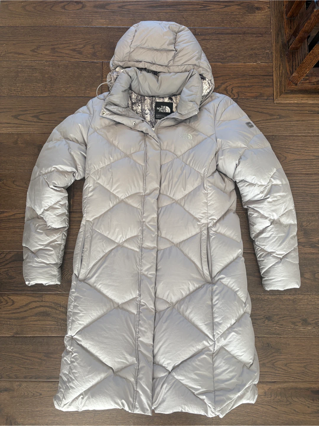 The North Face Miss Metro Silver Down Puffer Coat Women’s Large