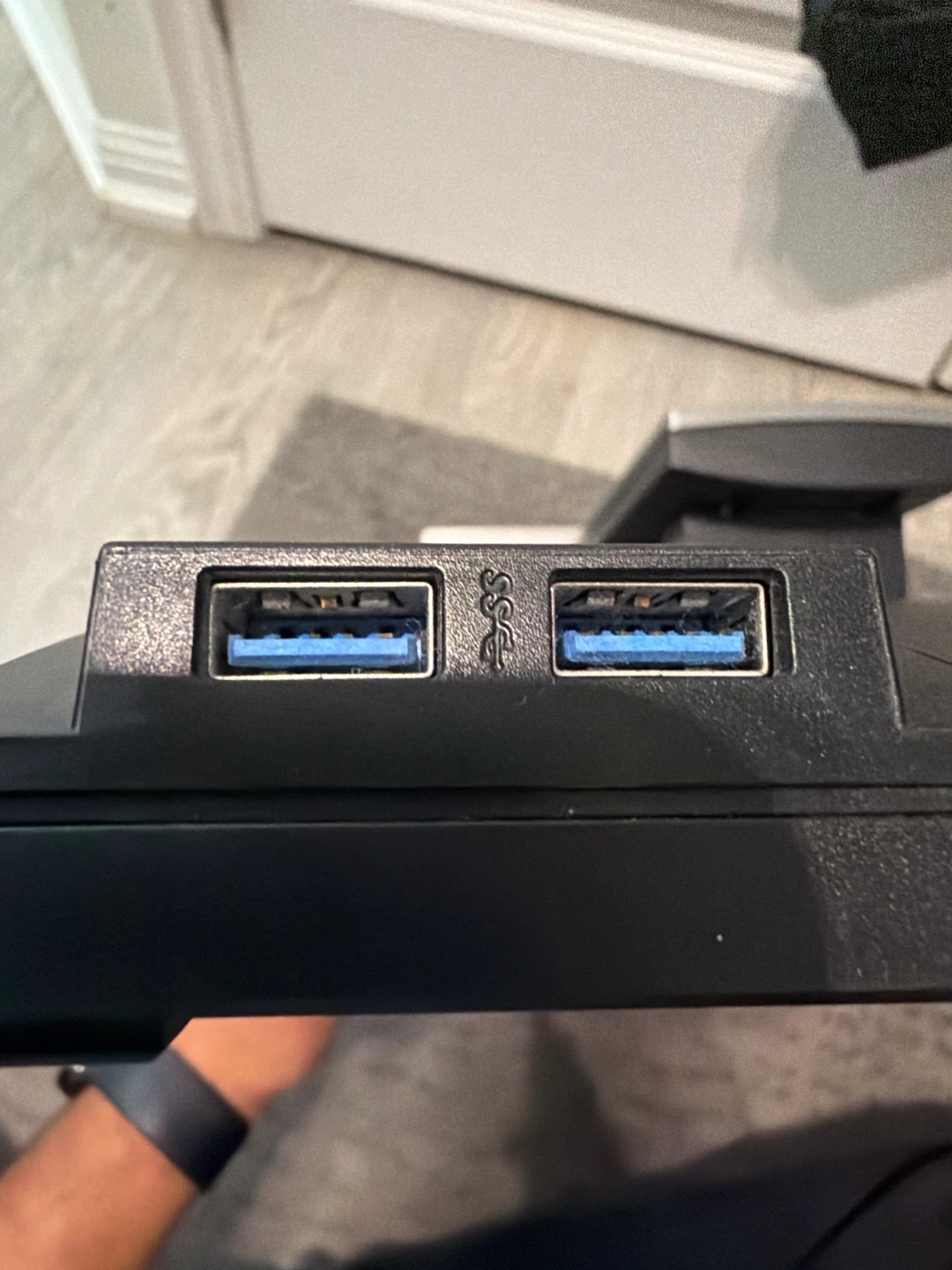 Dell 24” Full HD Monitor – Great Condition - photo 3