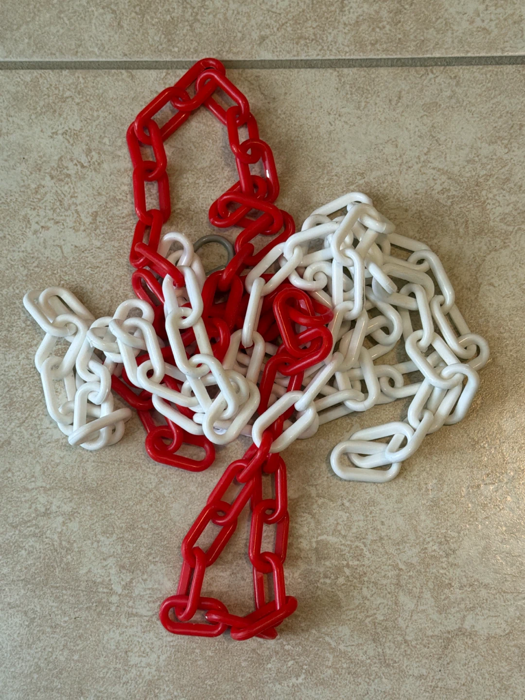 Red and white plastic chain, 2 pieces about 6ft length