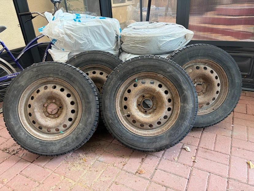 Winter Tires- Used on Rims!