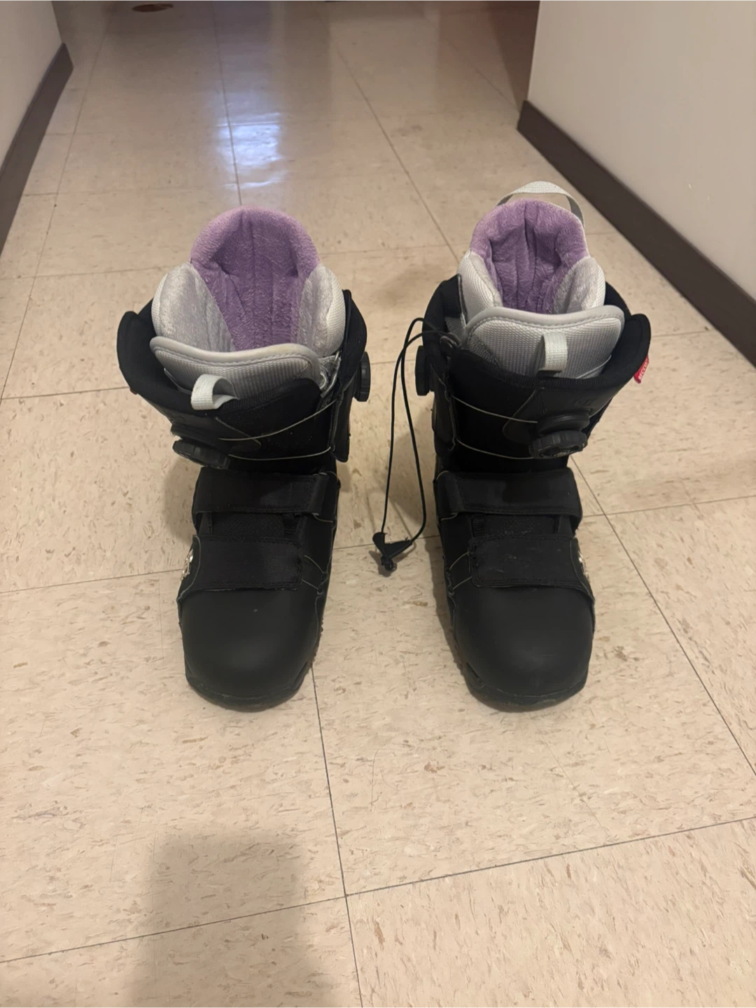 DC Women's Snowboard Boots size 8 - photo 2