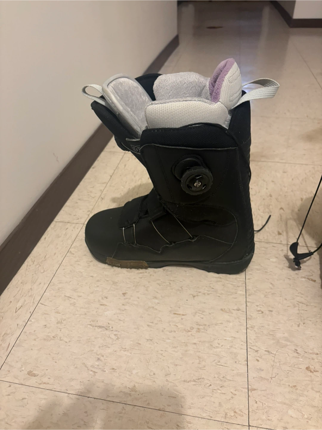 DC Women's Snowboard Boots size 8 - photo 3