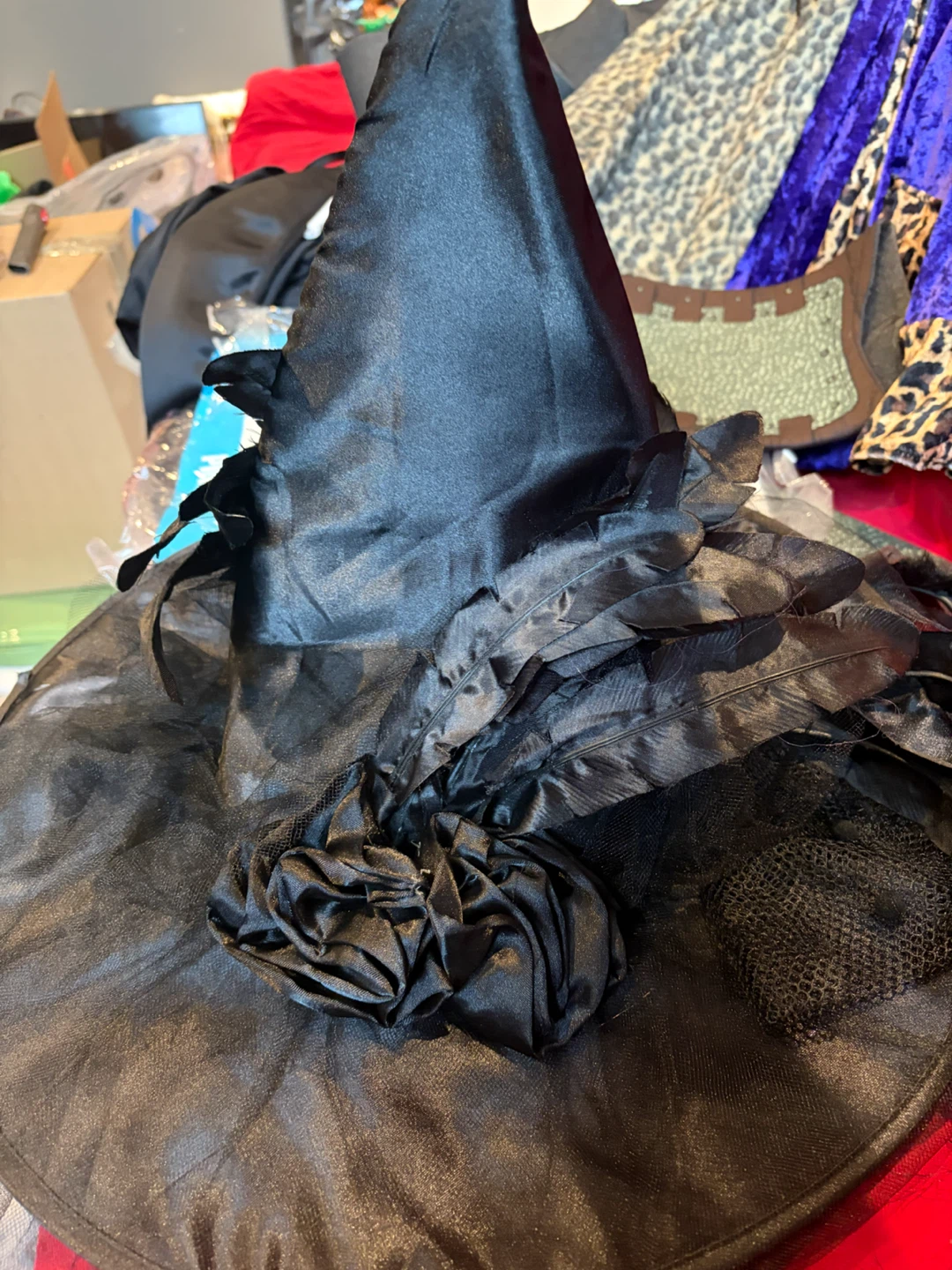Black Feather and Tulle Witch Hat - photo 2
