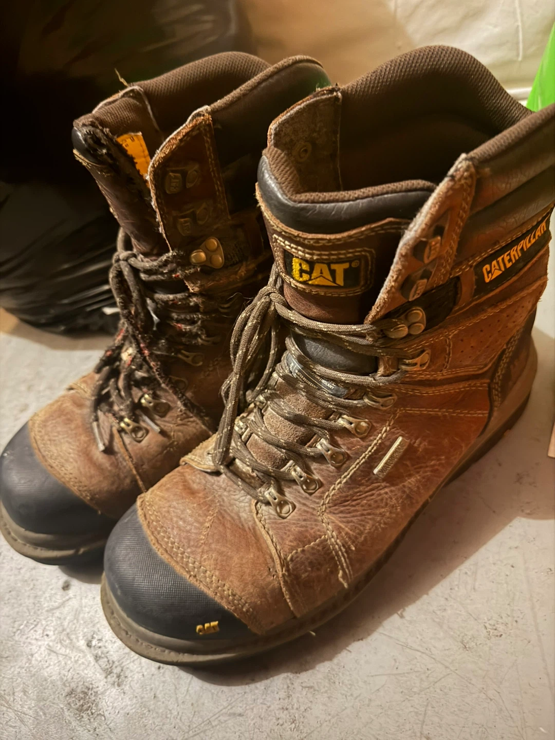 Caterpillar Work Boots with Hard Hat and Safety Vest - photo 2