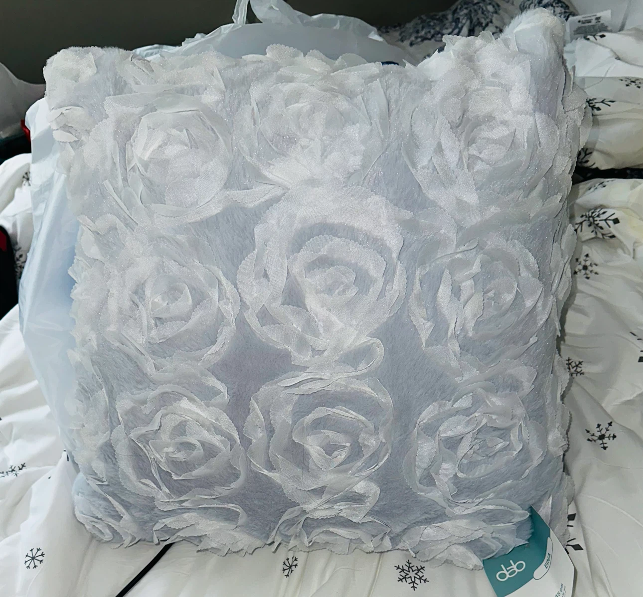 Two Deb Eina decorative cushions - photo 2