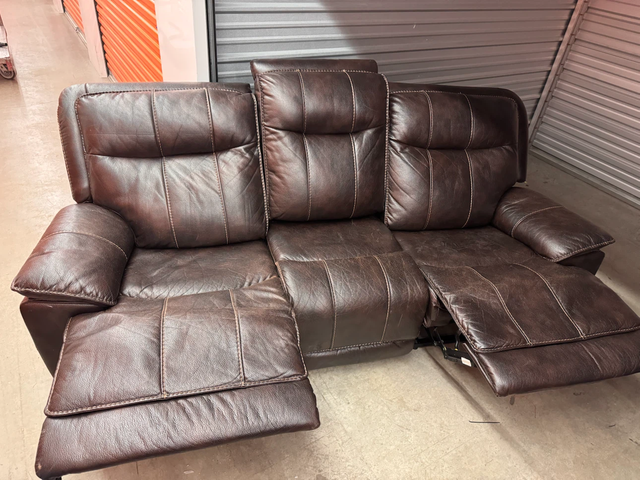Dark brown leather reclining sofa - photo 3