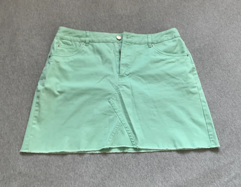 Forever 21 Mint Green Skirt - unsure of size