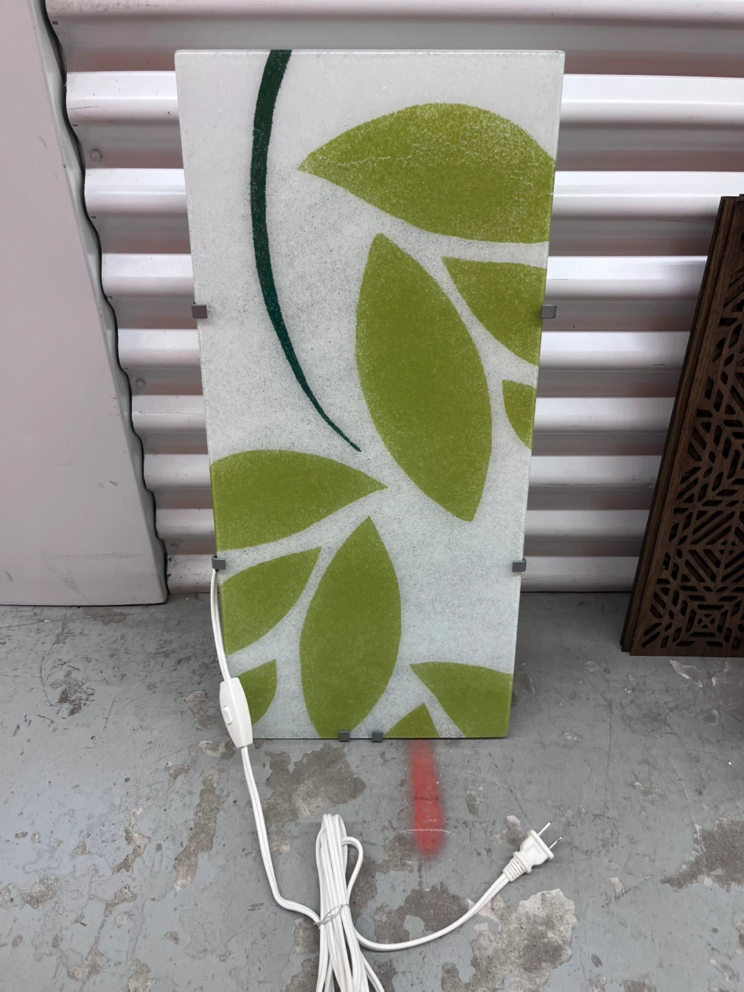 Leaf Pattern Glass Wall Sconce Light - photo 2