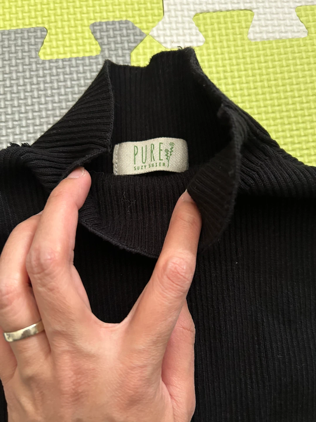 Suzy Shier Pure Black Mock Neck Tank - photo 2