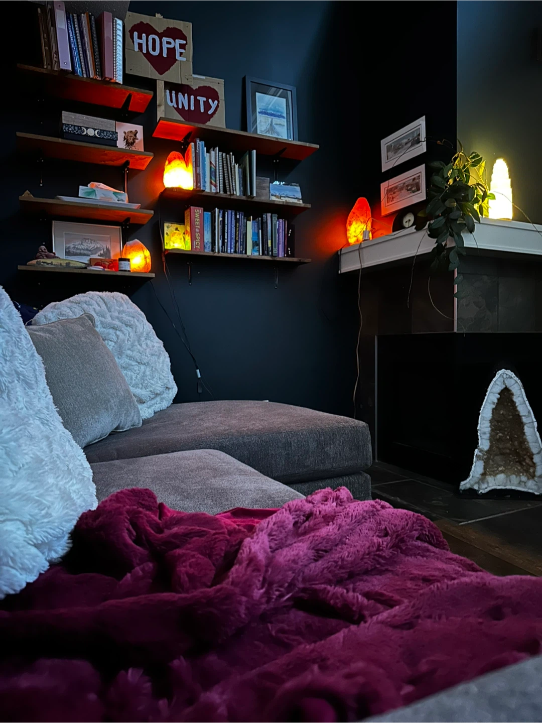 Natural Selenite Crystal Tower Lamp - photo 3