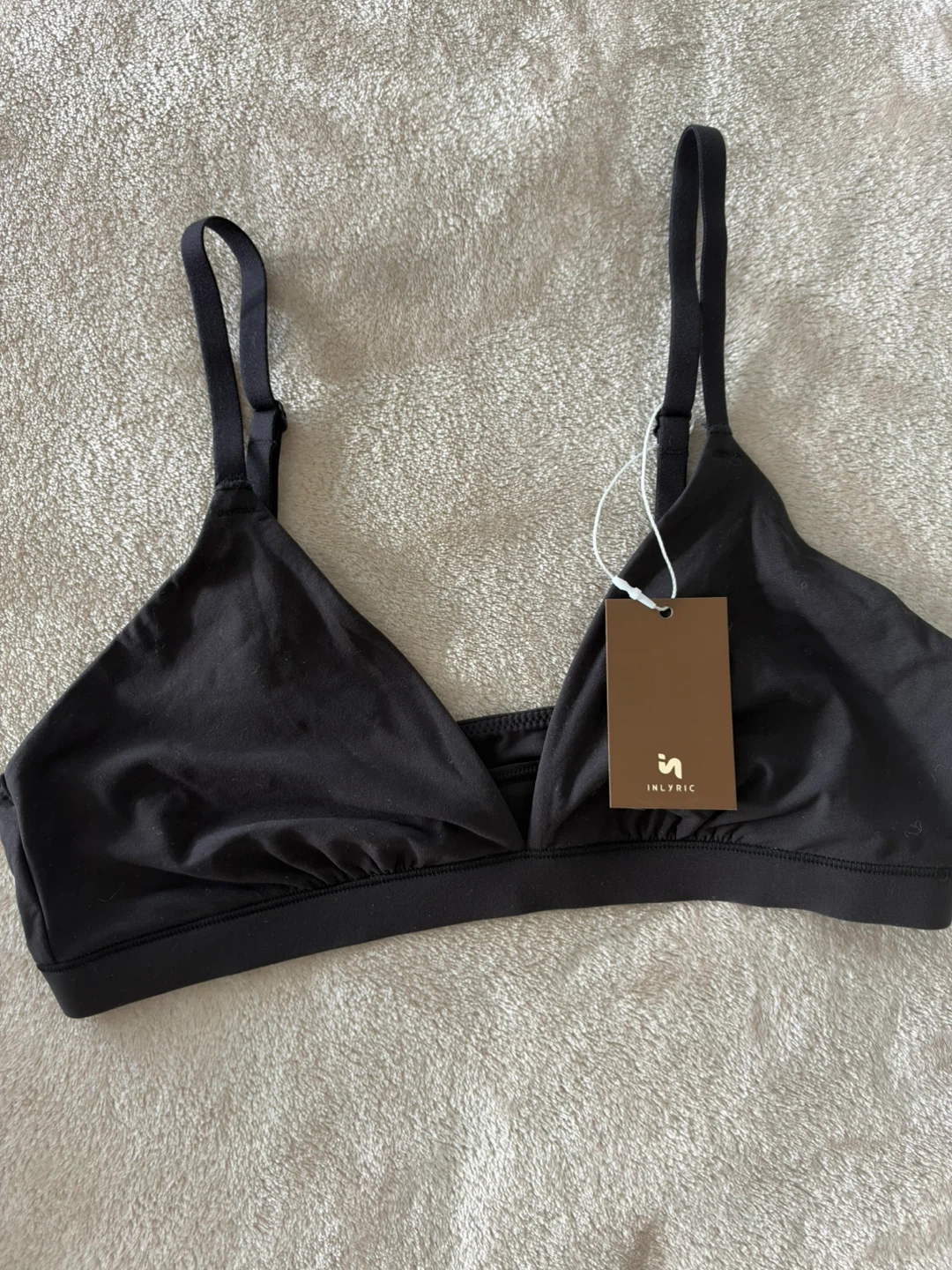 NWT Inlyric Triangle Bralette Black - photo 4
