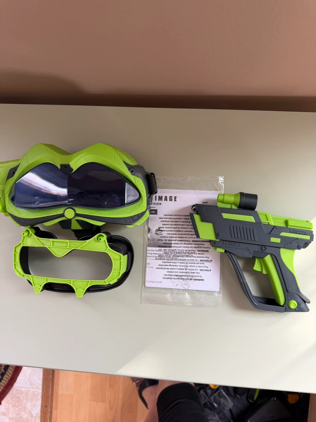 Sharper Image Monster Vision Game - photo 2