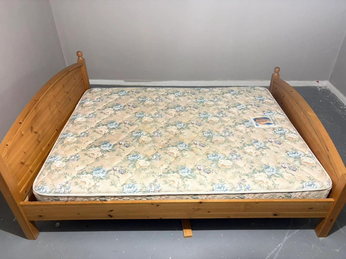 Solid Wood Bed Frame with Sealy Posturepedic Mattress