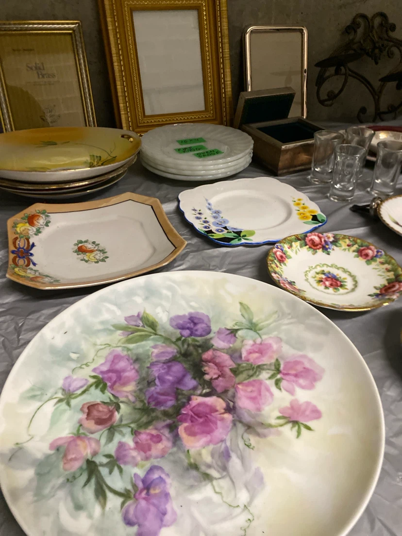 Table Lot for sale #1 - photo 2